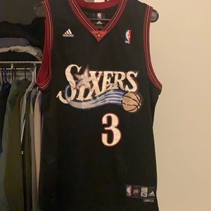 Philadelphia 76ers Stitched Allen Iverson Jersey Size: M